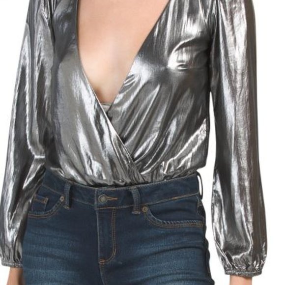 French Connection Silver Metallic Bodysuit NWT - Picture 4 of 5